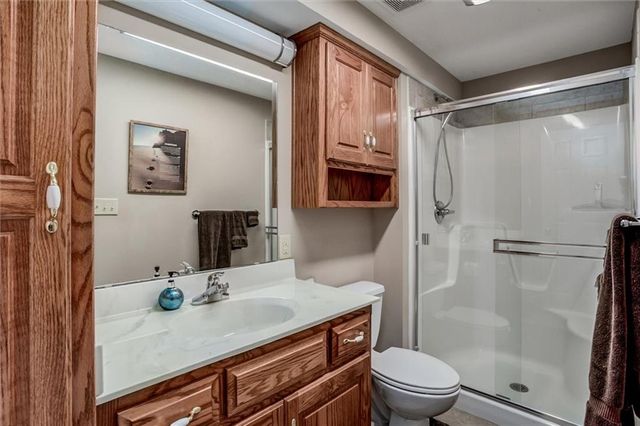 3401 Gateway Drive, Independence, MO 64057