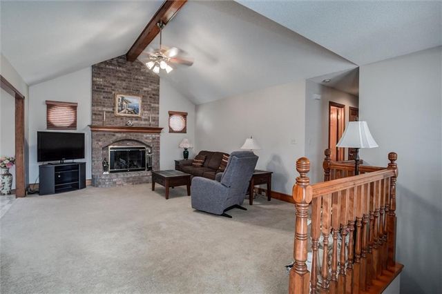 3401 Gateway Drive, Independence, MO 64057