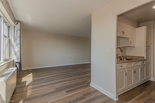 11850 Edgewater Drive 1002, Lakewood, OH 44107