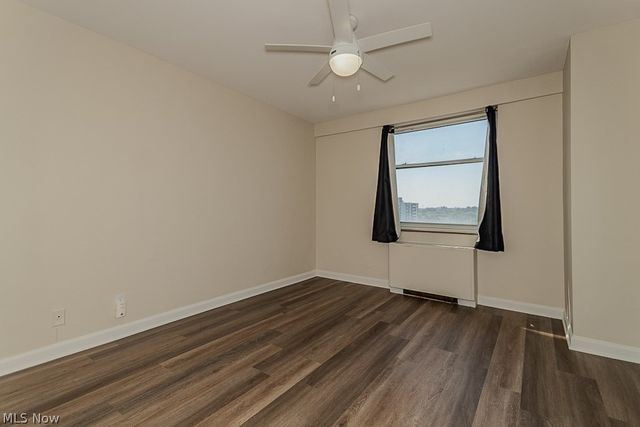 11850 Edgewater Drive 1002, Lakewood, OH 44107