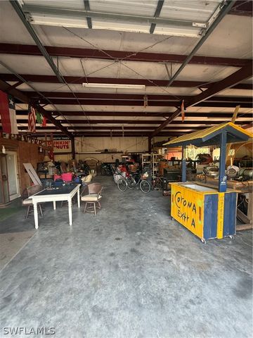 1750 24th AVE NE, Naples, FL 34120