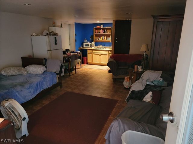 1750 24th AVE NE, Naples, FL 34120