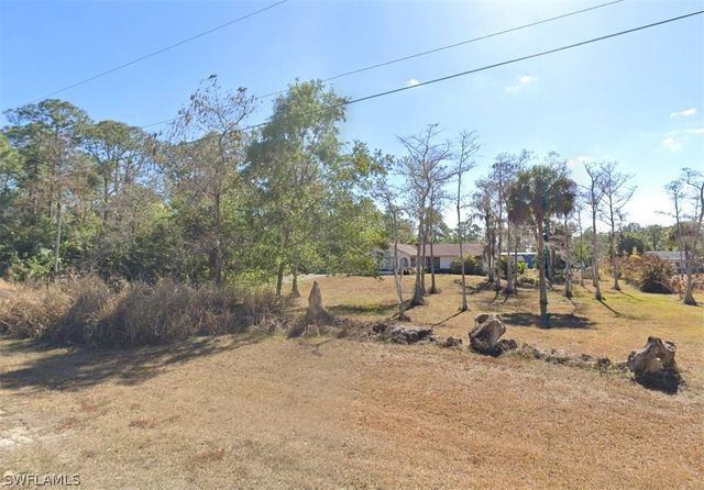 1750 24th AVE NE, Naples, FL 34120