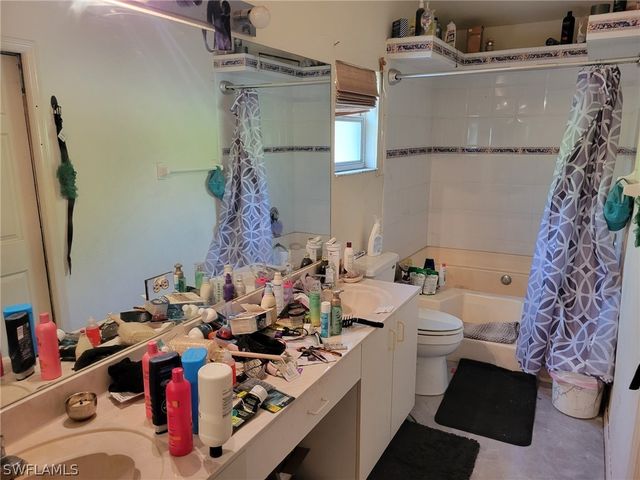 1750 24th AVE NE, Naples, FL 34120