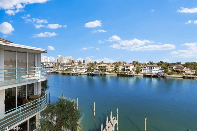 255 Park Shore DR 3-341, Naples, FL 34103