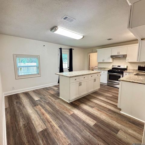 12390 Deck Blvd, Geismar, LA 70734