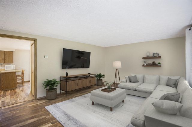 6371 Wood School Road, Freeport, MI 49325