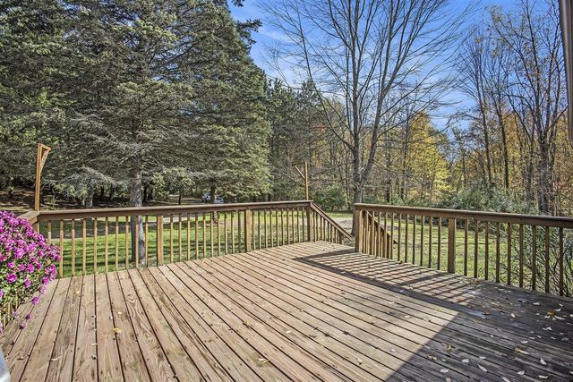 6371 Wood School Road, Freeport, MI 49325