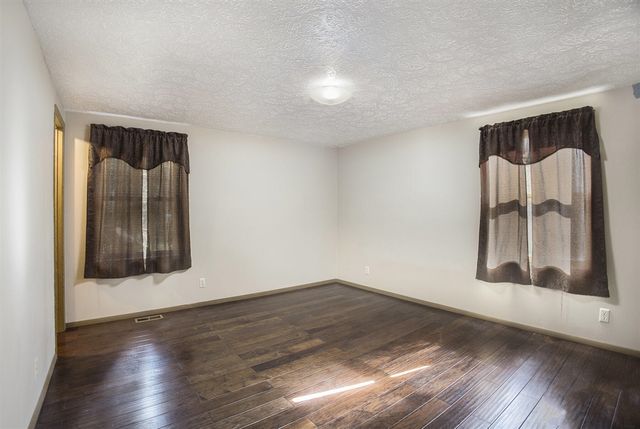 6371 Wood School Road, Freeport, MI 49325