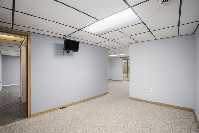 6371 Wood School Road, Freeport, MI 49325