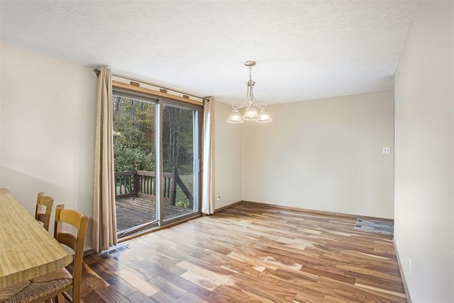 6371 Wood School Road, Freeport, MI 49325