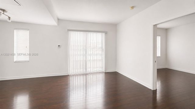 1542 Drexel Ave 105, Miami Beach, FL 33139