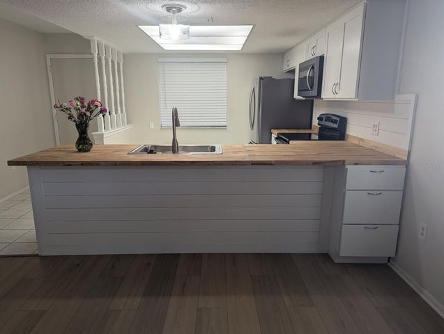 2270 ALDEN LANE A, Palm Harbor, FL 34683