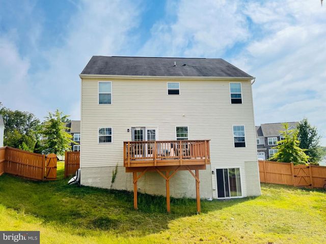 3214 FLEDGLING CIR, Woodbridge, VA 22193
