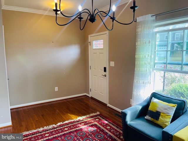 3214 FLEDGLING CIR, Woodbridge, VA 22193