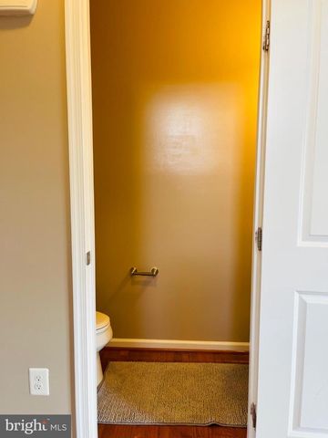 3214 FLEDGLING CIR, Woodbridge, VA 22193