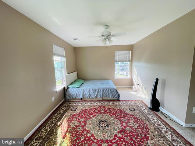 3214 FLEDGLING CIR, Woodbridge, VA 22193