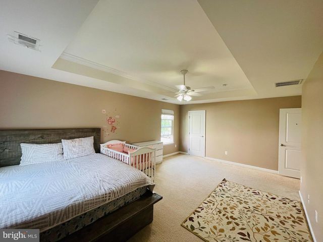 3214 FLEDGLING CIR, Woodbridge, VA 22193