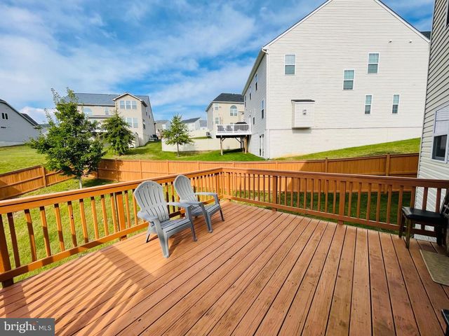 3214 FLEDGLING CIR, Woodbridge, VA 22193