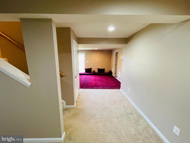 3214 FLEDGLING CIR, Woodbridge, VA 22193