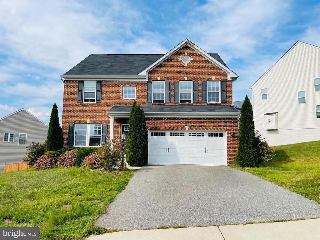 3214 FLEDGLING CIR, Woodbridge, VA 22193