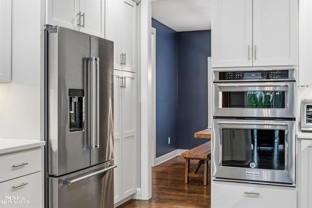 174 Kerby Road, Grosse Pointe Farms, MI 48236