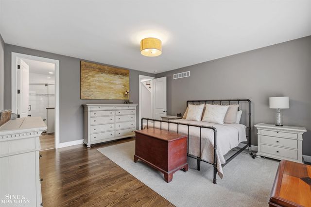 174 Kerby Road, Grosse Pointe Farms, MI 48236