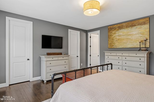 174 Kerby Road, Grosse Pointe Farms, MI 48236