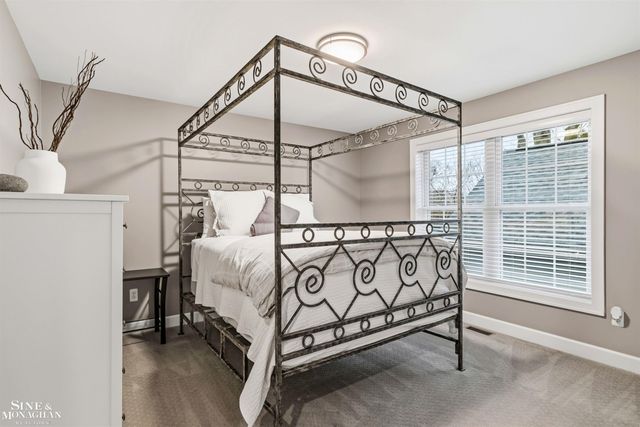 174 Kerby Road, Grosse Pointe Farms, MI 48236