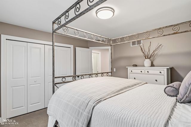 174 Kerby Road, Grosse Pointe Farms, MI 48236