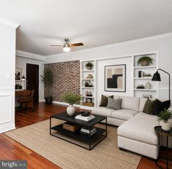 820 S WASHINGTON ST #A, Alexandria, VA 22314