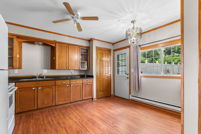 1072 N Highland Avenue, Aurora, IL 60506