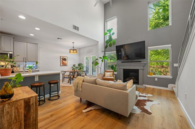 7205 Ray Charles DR, Austin, TX 78745