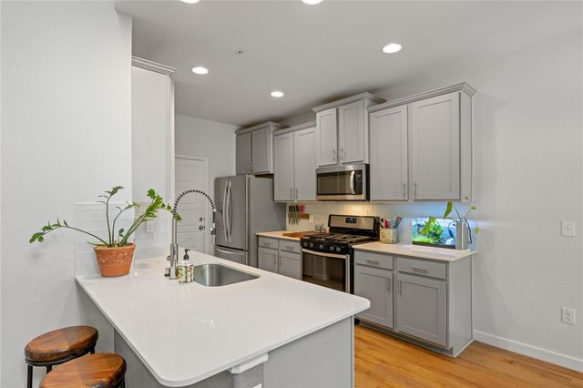 7205 Ray Charles DR, Austin, TX 78745