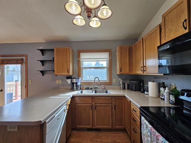 1016 Springs ROAD, Fond Du Lac, WI 54935