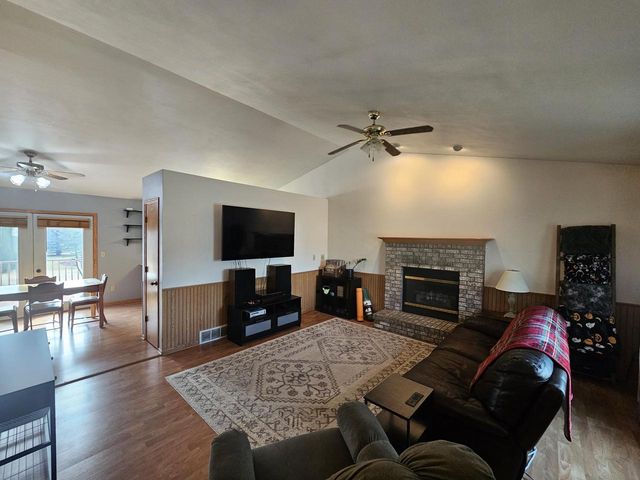 1016 Springs ROAD, Fond Du Lac, WI 54935