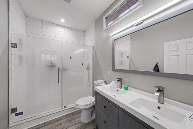 2341 W CHESTNUT STREET, Tampa, FL 33607