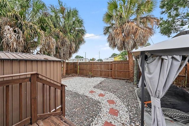 2341 W CHESTNUT STREET, Tampa, FL 33607