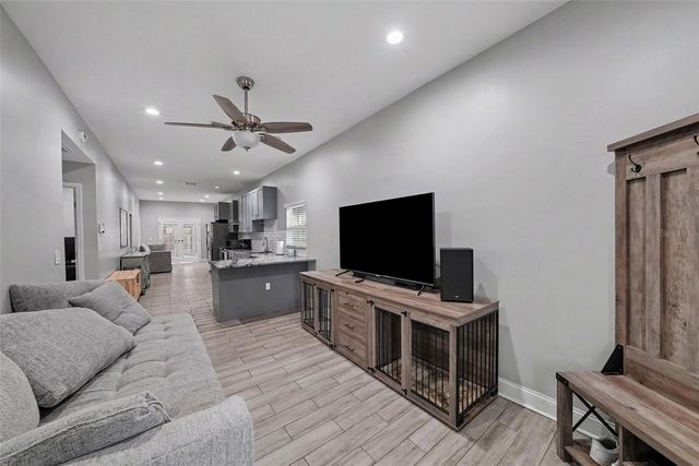 2341 W CHESTNUT STREET, Tampa, FL 33607