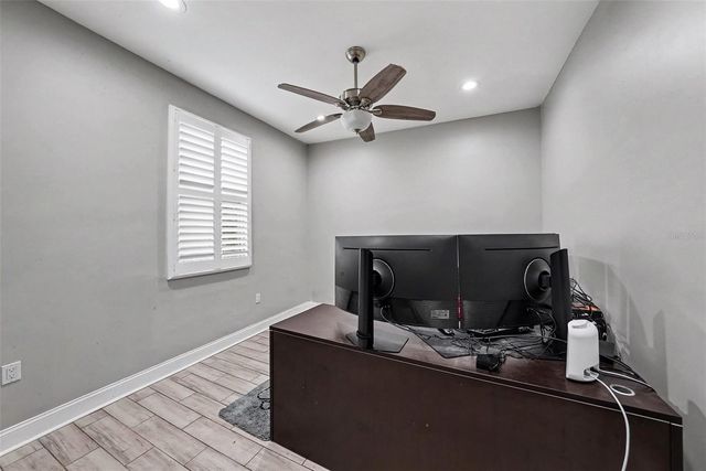 2341 W CHESTNUT STREET, Tampa, FL 33607