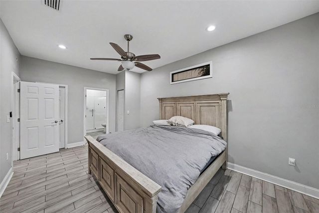 2341 W CHESTNUT STREET, Tampa, FL 33607
