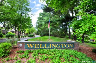 65 Wellington Drive 65, Farmington, CT 06032