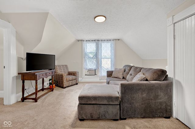 427 N Conde Street, Tipton, IN 46072