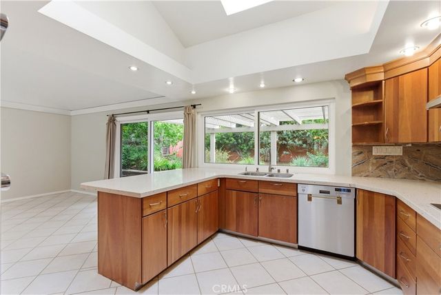 2788 Bluebird Circle, Costa Mesa, CA 92626