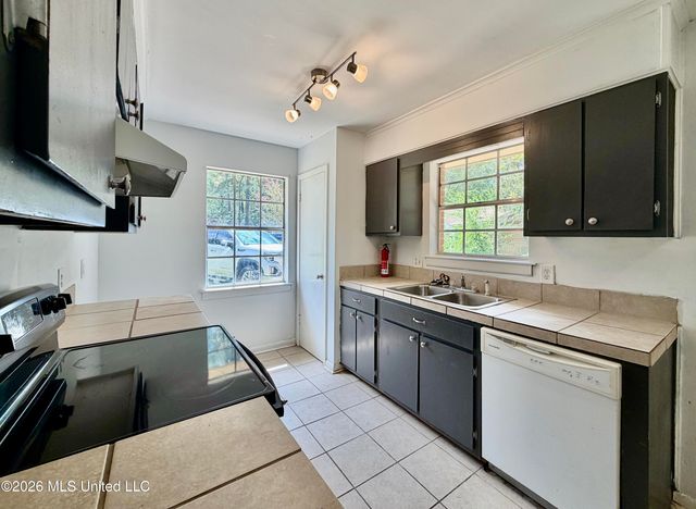 106 Cumberland Court, Brandon, MS 39047