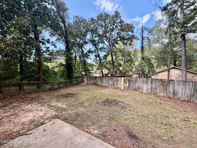 106 Cumberland Court, Brandon, MS 39047
