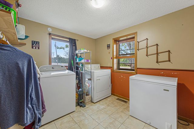 19624 Roberds Lake Boulevard, Faribault, MN 55021