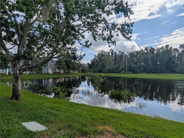 5641 BIDWELL PARKWAY 202, Sarasota, FL 34233