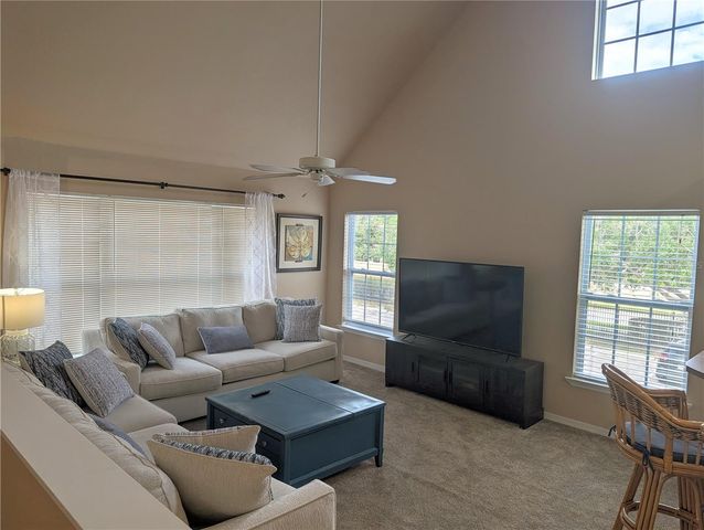 5641 BIDWELL PARKWAY 202, Sarasota, FL 34233