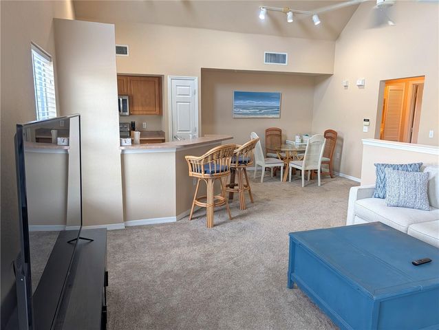 5641 BIDWELL PARKWAY 202, Sarasota, FL 34233